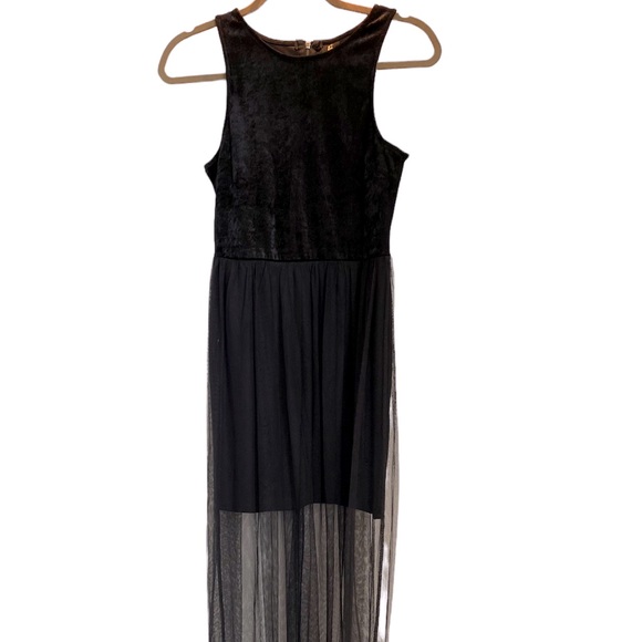 Passion Fusion from LF long black lace dress size medium - Picture 1 of 10